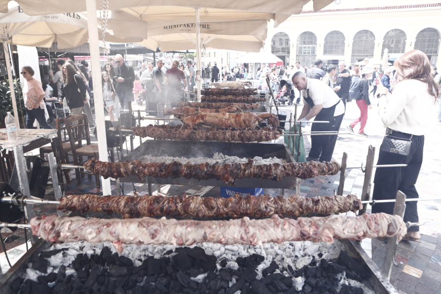 Συντάξεις Μαΐου: Μετά το Πάσχα η πληρωμή - Με άδειες τσέπες οι συνταξιούχοι