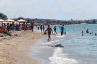 «Πόρτα» σε beach bar της Χαλκιδικής - Τι πρέπει να φοράτε