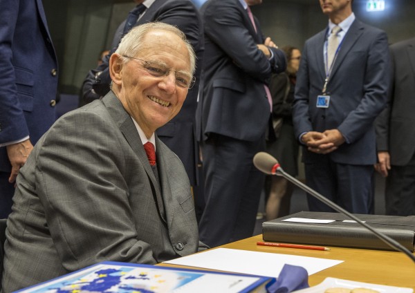 Ο Σόιμπλε απορρίπτει την πρόταση Σουλτς για Ηνωμένες Πολιτείες της Ευρώπης