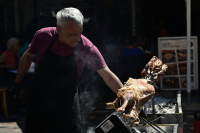 Πάσχα 2026: Αρνί ή κατσίκι - Το crash test της πρωτεΐνης του οβελία