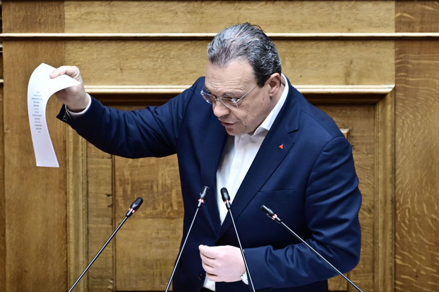 Διαφωνία ΠΑΣΟΚ-ΣΥΡΙΖΑ και για τον Τριαντόπουλο