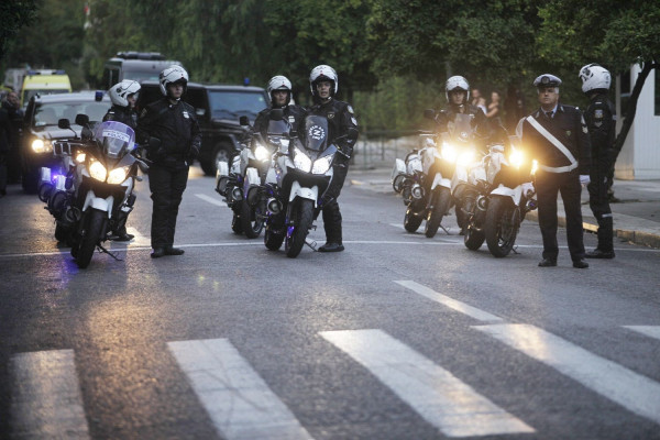 Συνελήφθη «ντουέτο» που διέπραττε κλοπές σε Ηλιούπολη και Αργυρούπολη