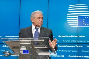 Hχηρή παρέμβαση Αβραμόπουλου για την ενίσχυση της ασφάλειας στην Ε.Ε.