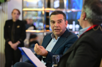 Αλέξης Τσίπρας: Η επικαιρότητα σε κυνηγάει όταν υπάρχει κάποιο έλλειμμα από τους παρόντες