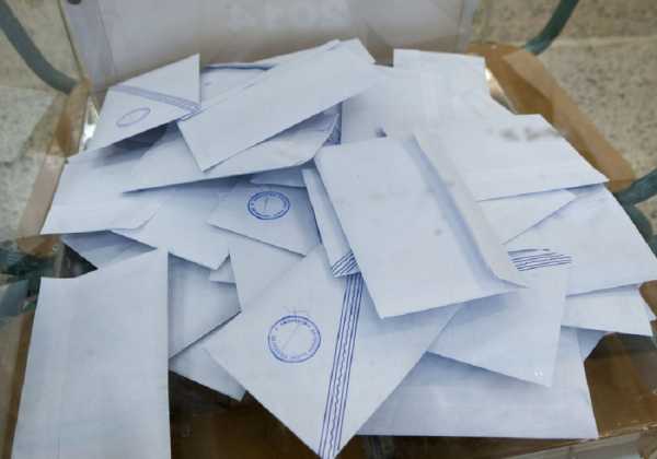 Οι αντιδράσεις των κομμάτων της αντιπολίτευσης για τον εκλογικό νόμο