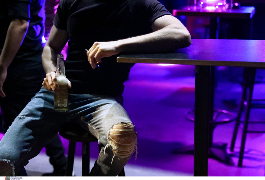 Σε ΦΕΚ το «χαράτσι» σε εστιατόρια και νυχτερινά κέντρα