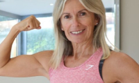 Η 58χρονη Petra Genco, μοιράζεται την 10λεπτη προπόνηση περπατήματος που χρησιμοποίησε για να χάσει βάρος χωρίς γυμναστήριο