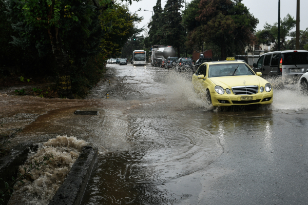 Κακοκαιρία του Αγίου Πνεύματος 2022: Ποιες περιοχές θέλουν προσοχή, τι καιρό θα κάνει στην Αττική