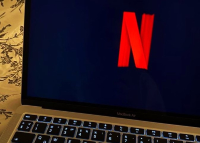 Οι παραγωγές που τα «σπάνε» στο Netflix ανάμεσα σε 18.000 τίτλους