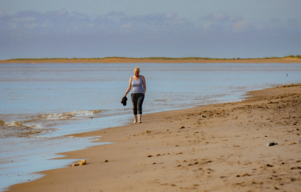 Περπάτημα στην άμμο: Αυτά είναι τα οφέλη
