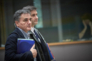 Ώρες αγωνίας για την εκταμίευση του 1 δισ. ευρώ από το Eurogroup - Καθυστερεί το «πράσινο φως»