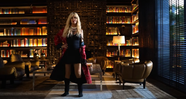 «Σε περίπτωση που..»: Όλοι μιλάνε για το νέο βίντεοκλιπ της Άννας Βίσση