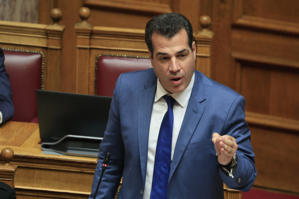 Πλεύρης: Αυξημένες οι μεταναστευτικές ροές στην Κρήτη – Έχουν γίνει 6.000 επιστροφές