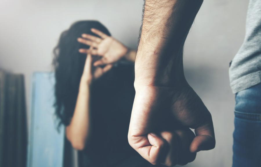 Φιλιατρά: 46χρονος ξυλοκόπησε με σιδερένιο λοστό την 25χρονη σύντροφό του