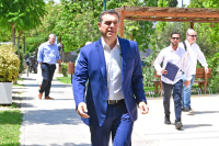 Ο Αλέξης Τσίπρας και οι ...σαράντα κλέφτες!