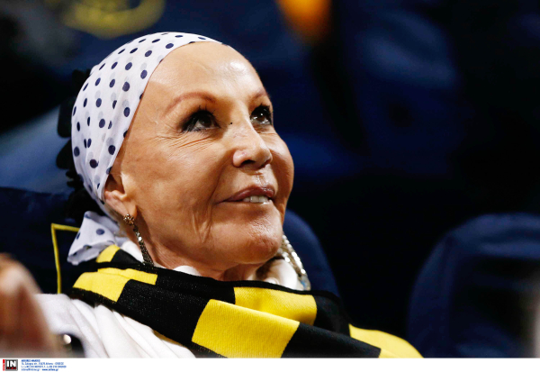 Γιατί η Ζωή Λάσκαρη δε γιόρταζε ποτέ τα Χριστούγεννα - Μια πικρή ιστορία