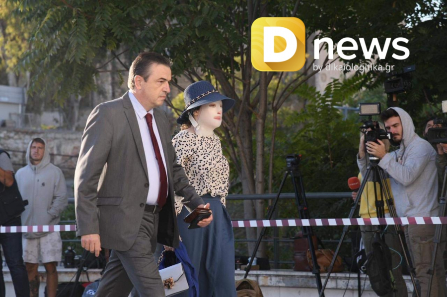 Επίθεση με βιτριόλι: Στο Πρωτοδικείο η Ιωάννα Παλιοσπύρου, σήμερα καταθέτουν οι γιατροί της (εικόνες, βίντεο)