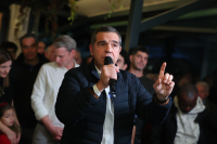 Τσίπρας από Ηλιούπολη: Η Ελλάδα της αλληλεγγύης είχε μια νίκη σήμερα απέναντι στον Μητσοτάκη, στους servicers και στα funds