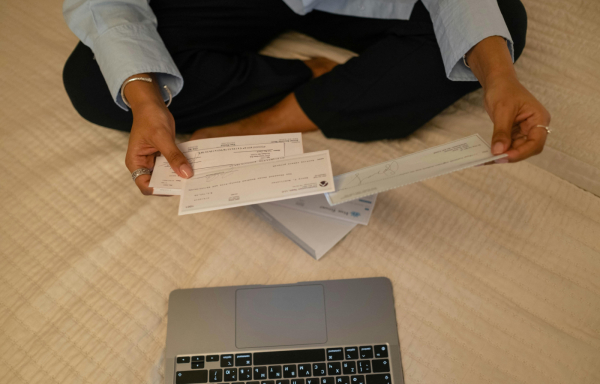 Αύξηση-«καμπανάκι» στην αξία των ακάλυπτων επιταγών στο πρώτο δίμηνο του 2026