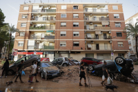 Εικόνες αποκάλυψης στη Βαλένθια: Τουλάχιστον 95 νεκροί, νέος συναγερμός για την Καταλονία