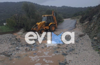 Η κακοκαιρία έπληξε και την Εύβοια: Πλημμυρισμένα σπίτια και επιχειρήσεις (Βίντεο)