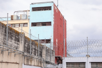 Βόλος: Απέδρασαν βαρυποινίτες από τις φυλακές Κασσαβέτειας