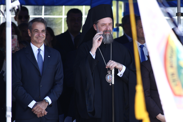 Κ. Μητσοτάκης: Οι Ένοπλες Δυνάμεις υπερασπίζονται την ελευθερία για την οποία οι πρόγονοί μας αγωνίστηκαν