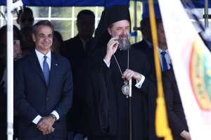 Κ. Μητσοτάκης: Οι Ένοπλες Δυνάμεις υπερασπίζονται την ελευθερία για την οποία οι πρόγονοί μας αγωνίστηκαν