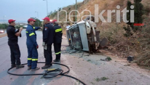 Παρ&#039; ολίγον τραγωδία στην Κρήτη: Τροχαίο με ΙΧ - Στο νοσοκομείο ο οδηγός (pics)