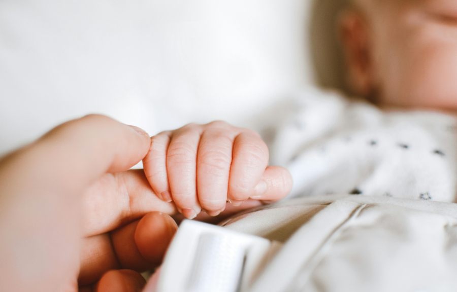 Τραγωδία στο Διδυμότειχο: Από το σύνδρομο αιφνίδιου βρεφικού θανάτου πέθανε το 4 μηνών βρέφος