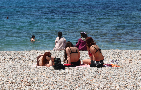 Σάκης Αρναούτογλου: Καμίνι η Κρήτη, προσοχή για θερμική καταπόνηση