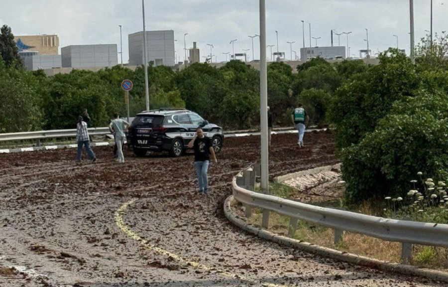 Το Ισραήλ απειλεί τους Χούθι: «Πρώτη φορά ένας πύραυλος πέφτει τόσο κοντά στο αεροδρόμιο»