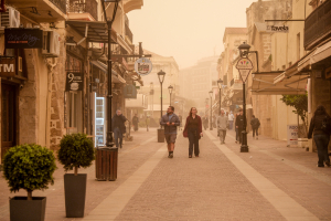 Επέλαση αφρικανικής σκόνης με... 25άρια και βροχές - Η πρόγνωση του καιρού από αύριο μέχρι και το Σάββατο