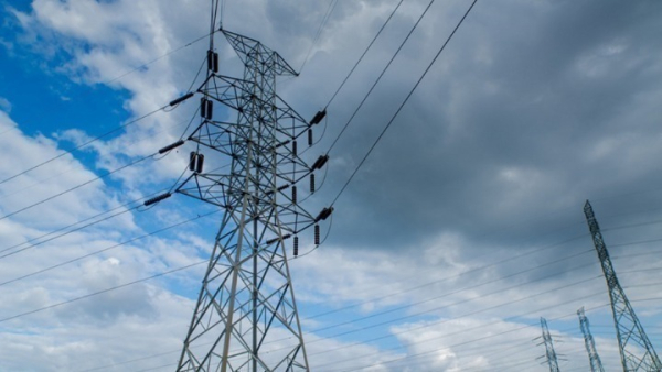 Όλες οι τιμές ρεύματος των προμηθευτών για όλα τα προγράμματα (Πίνακες)