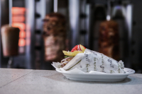 Ράλι στην τιμή στο σουβλάκι: Ακόμα και πάνω από 5 ευρώ η τιμή του