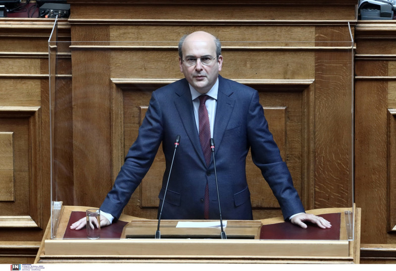 Live η παρουσίαση του εργασιακού νομοσχεδίου