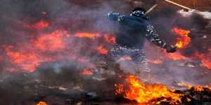 Η Ουκρανία φλέγεται δες live τις συγκρούσεις αστυνομικών και διαδηλωτών
