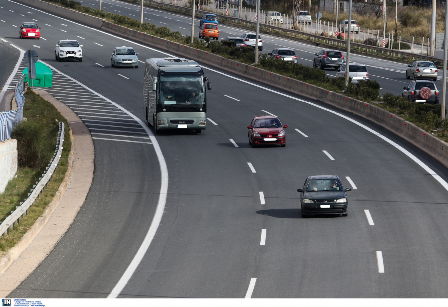 Τα 8 επενδυτικά «θηρία» που μπαίνουν στην κούρσα της νέας παραχώρησης για το δρόμο «χρυσωρυχείο» της Αττικής Οδού