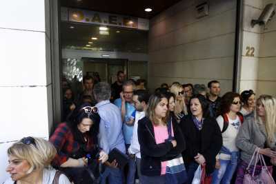 Γλιτώνουν εισφορές για επικουρική και εφάπαξ οι επαγγελματίες