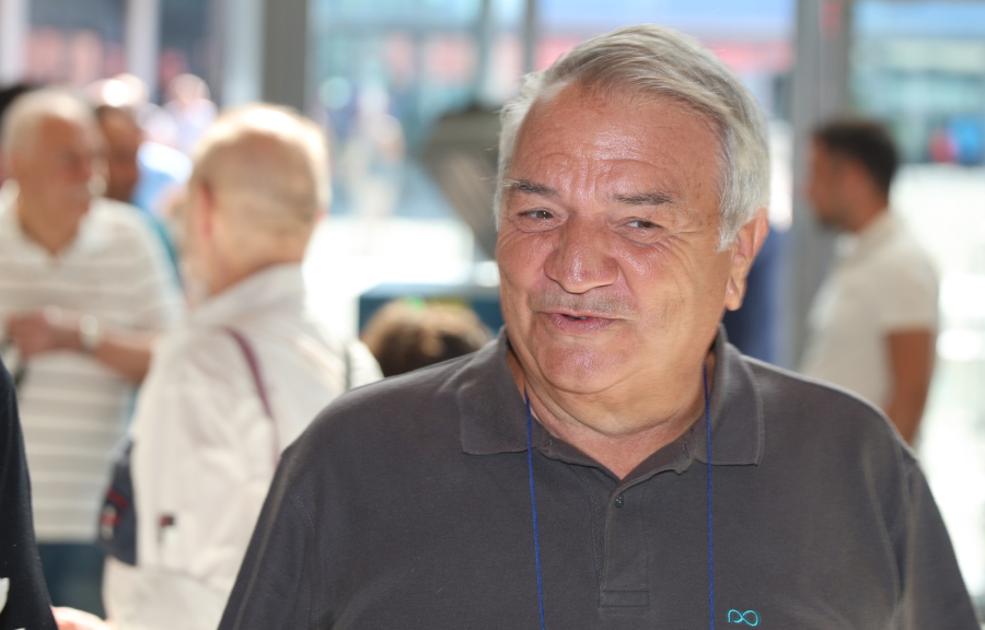 Η δυσοσμία Μητσοτάκη και η εντιμότητα του Τσίπρα και της κυβέρνησής του