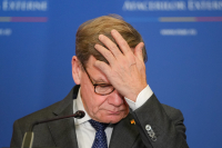 Ο Γερμανός ΥΠΕΞ αναβάλλει το ταξίδι του στην Κίνα