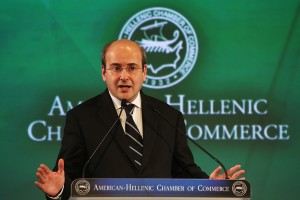 Χατζηδάκης: Η κυβέρνηση νοιάζεται πρωτίστως για την πολιτική της επιβίωση