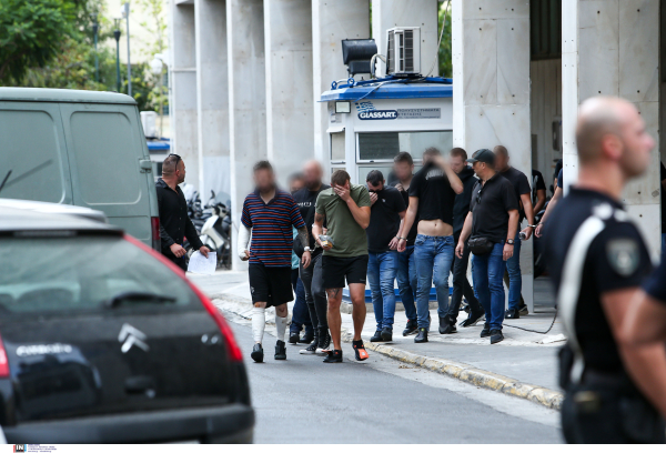 Δολοφονία Μιχάλη Κατσούρη: Στη φυλακή και οι 105 κατηγορούμενοι για τα επεισόδια στη Νέα Φιλαδέλφεια