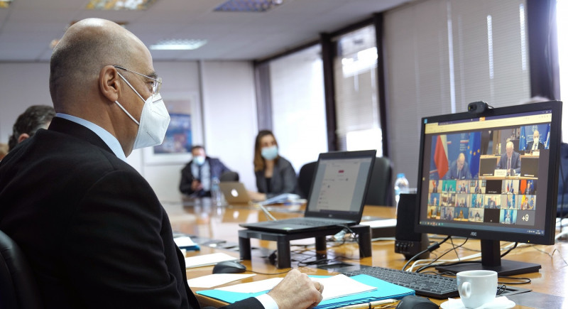 Ο Δένδιας κατήγγειλε στο ΝΑΤΟ την προκλητικότητα της Τουρκίας