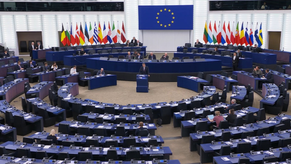 Σε υψηλούς τόνους η συζήτηση στο Ευρωπαϊκό Κοινοβούλιο για την τραγωδία των Τεμπών