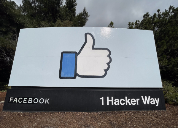 Αλλαγές στο Facebook, θα... μοιάζει με το TikTok στην αρχική του σελίδα