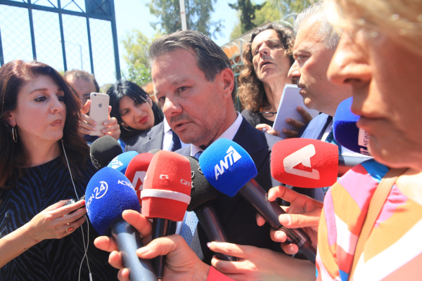 Ελεύθερος ο Απόστολος Λύτρας μετά τον ξυλοδαρμό της συζύγου του