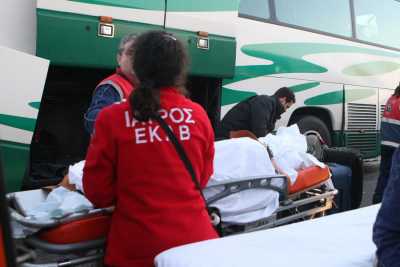 Τρίωρη στάση εργασίας στο ΕΚΑΒ