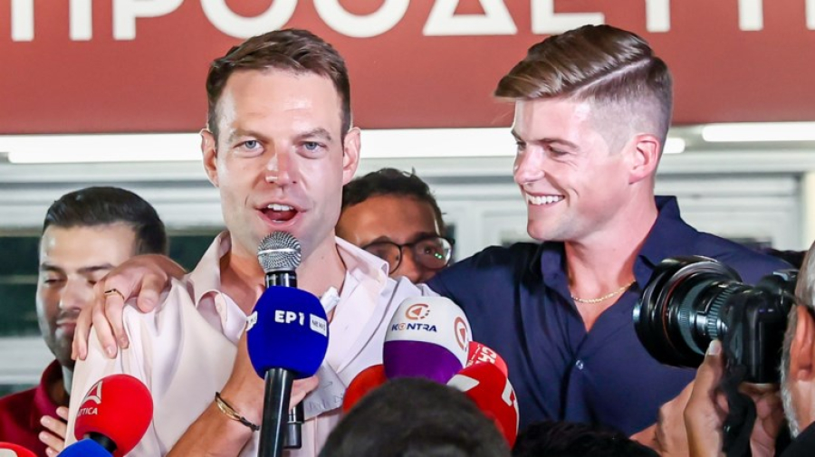 Γιατί ο Κασσελάκης πρέπει να παντρευτεί τον Τάιλερ - Ο δικηγόρος εξηγεί τη νομική αναγκαιότητα αυτού του γάμου