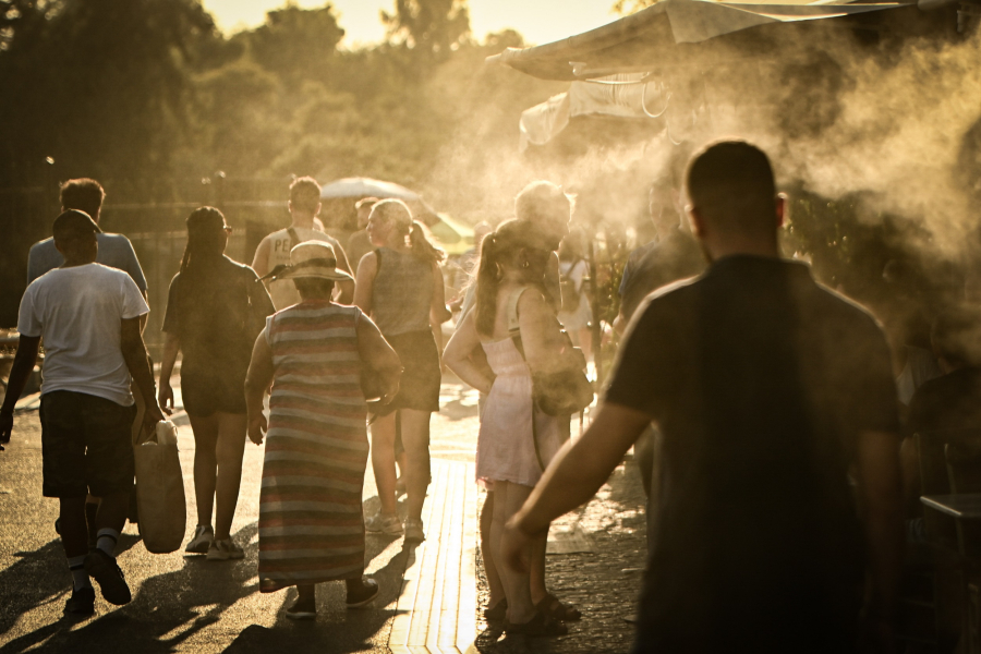 Θερμοπληξία: Αυτά τα συμπτώματα δεν πρέπει να τα αγνοήσετε